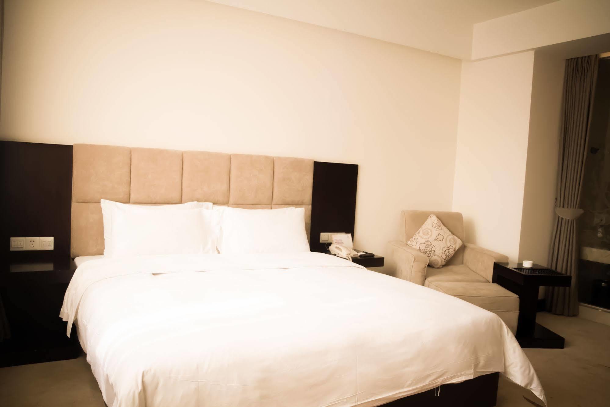 Ximala Business Hotel Гуанчжоу Экстерьер фото